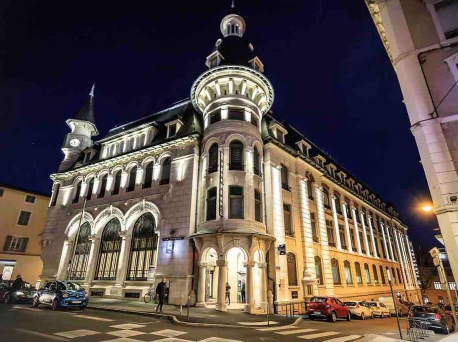 Sejour Detente Au Coeur De Macon Spa,Cine,Bouteille Offerte Exterior foto